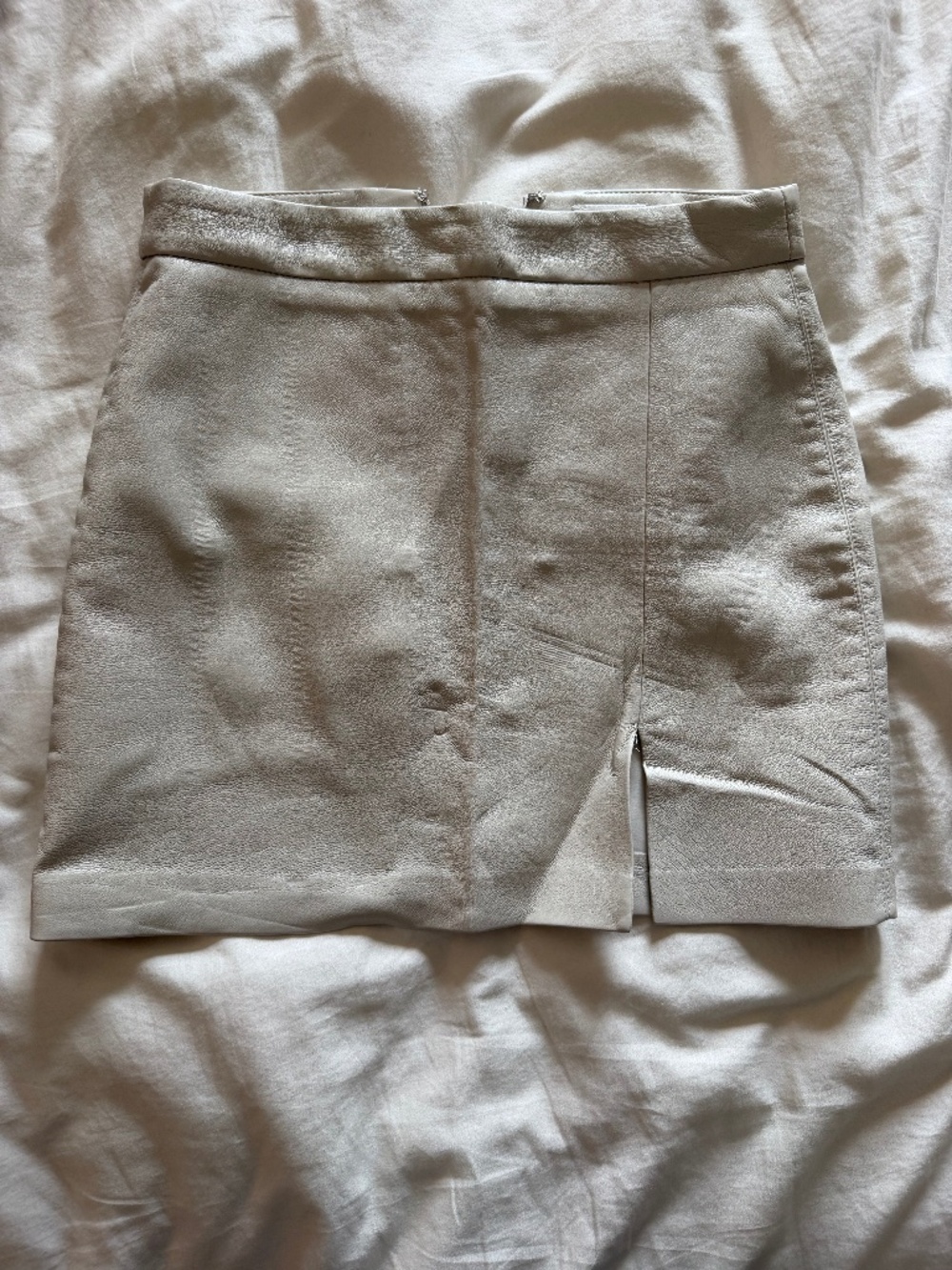 Aritzia mini skirt